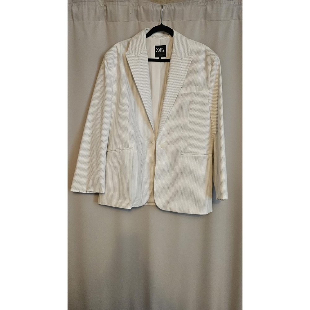 Zara Cream Pinstriped Single-Button Blazer